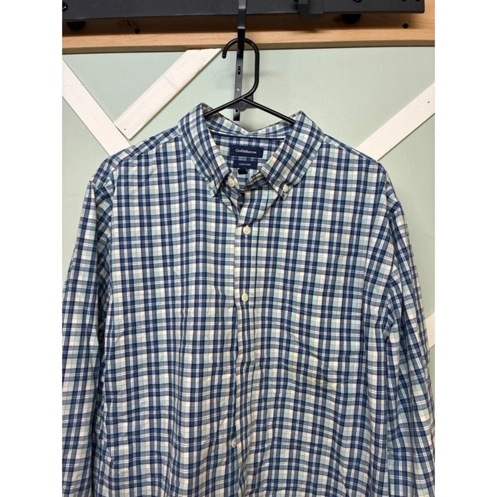 Men’s button down shirt Blue white checkered Croft & Borrow size Large